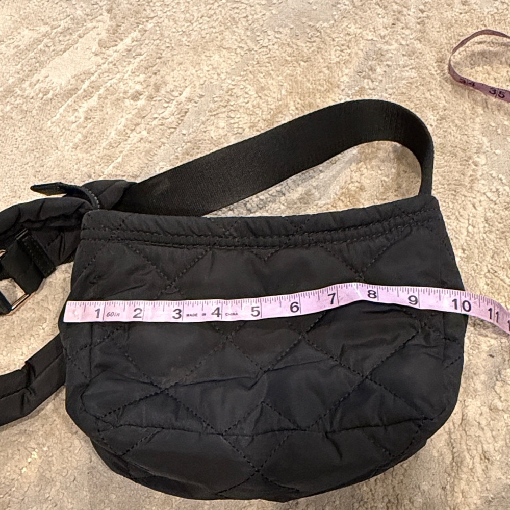 Marc Jacobs Soft, Black Quilted Crossbody Women’s Handbag by  Luxury Designer - Picture 8 of 10